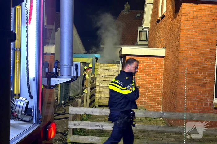 Opnieuw brand bij woning, ditmaal schuur