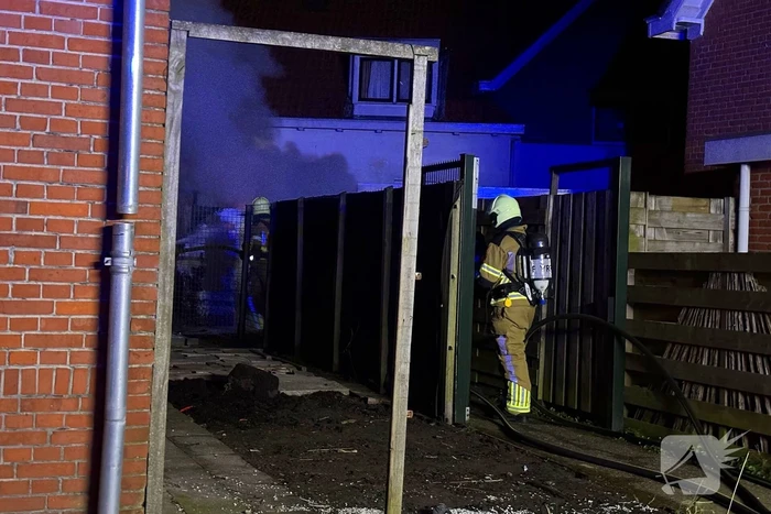 Opnieuw brand bij woning, ditmaal schuur