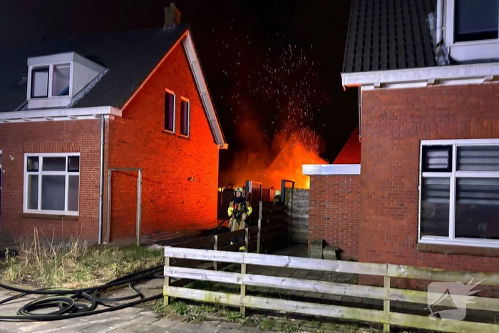 Opnieuw brand bij woning, ditmaal schuur