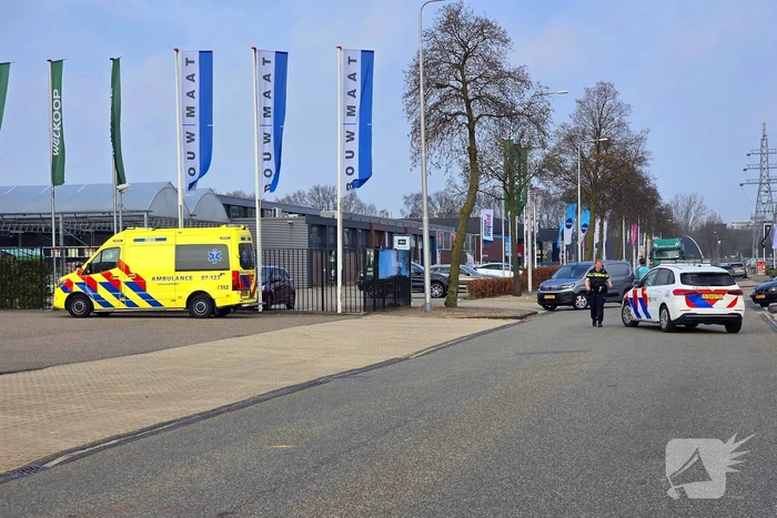 Voetganger aangereden door bestuurder van bestelbus