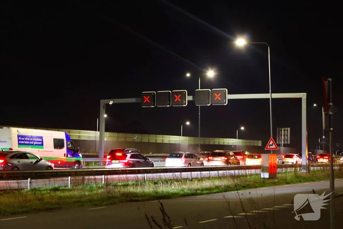 Tunnel afgesloten door ongeval met motorrijder
