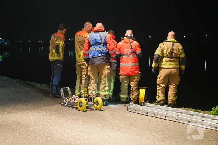 Flinke inzet mogelijk auto te water