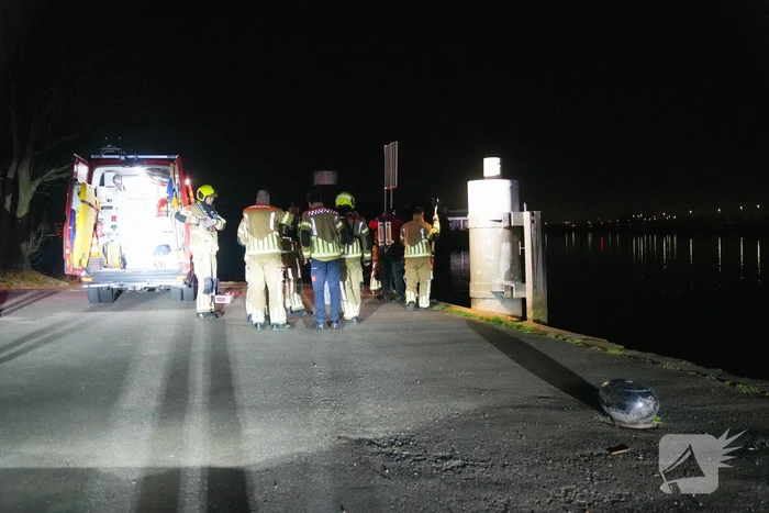 Flinke inzet mogelijk auto te water