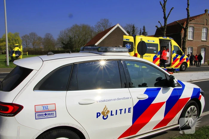 18-jarige scooterrijdster overleden na botsing met bestelbus