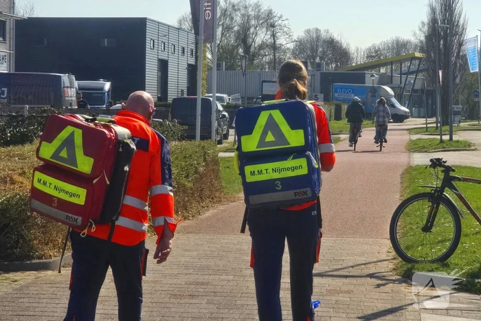 Fietser komt hard ten val, traumateam ingezet