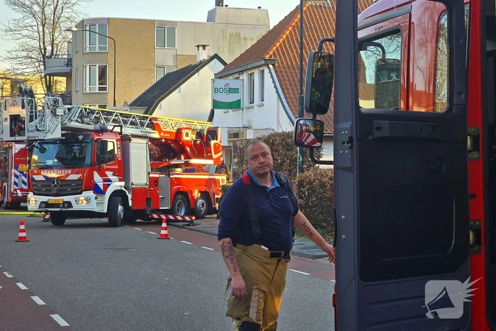Brand in bijgebouw moeilijk te bestrijden