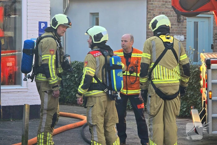 Brand in bijgebouw moeilijk te bestrijden