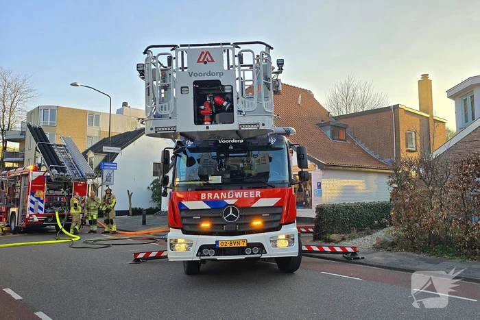 Brand in bijgebouw moeilijk te bestrijden
