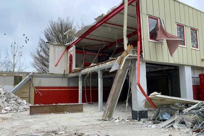 Sloop oude brandweer kazerne begonnen
