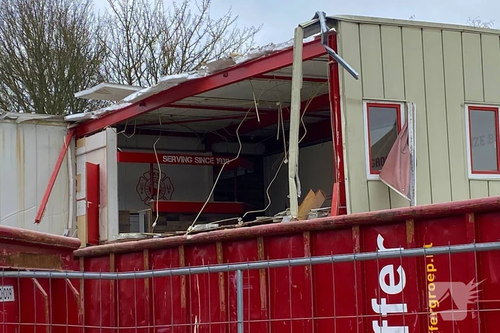 Sloop oude brandweer kazerne begonnen