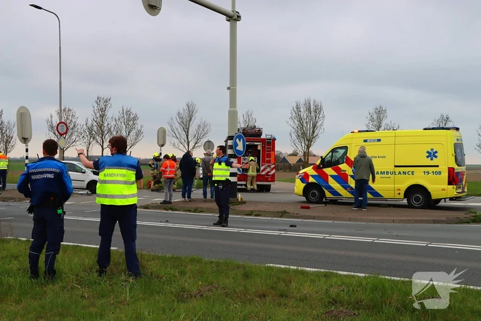 Veel schade bij aanrijding tussen twee voertuigen