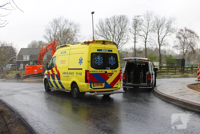 Fietser onderuit op glad wegdek