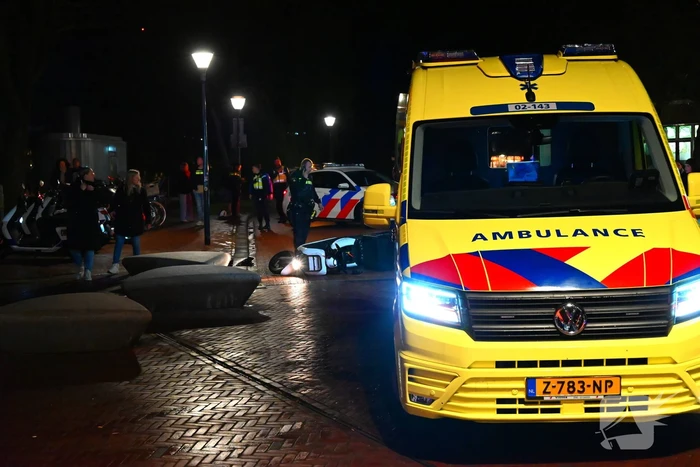 Bezorgkoerier gewond bij valpartij