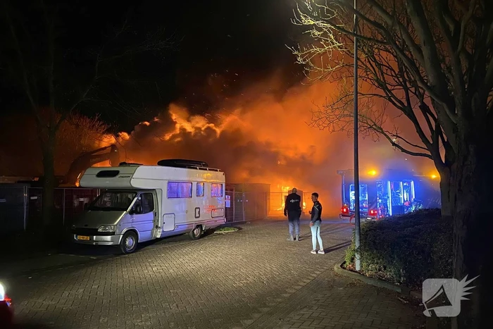 Oude brandweerkazerne gaat in vlammen op