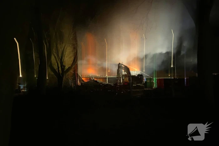 Oude brandweerkazerne gaat in vlammen op