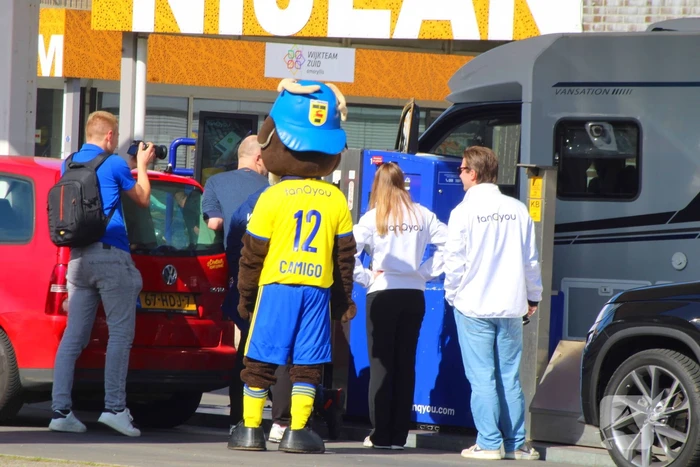 Benzinepomp organiseert tankchallenge