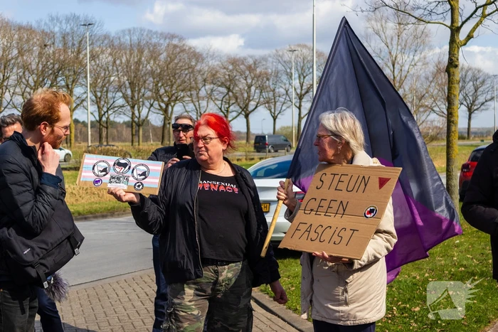 Grote opkomst bij demonstratie tegen Elon Musk en Tesla