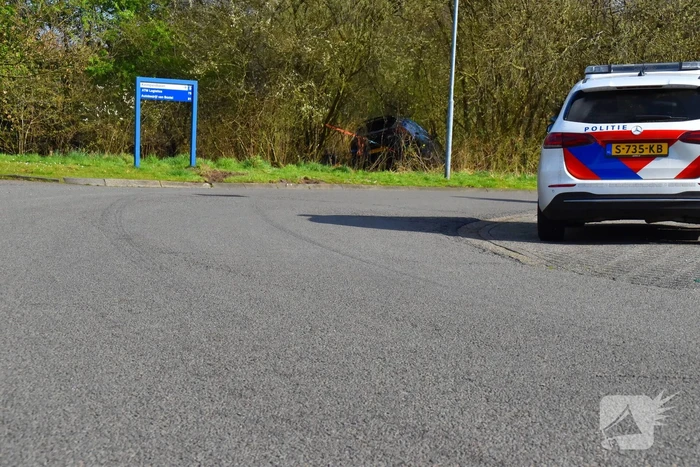 Automobilist spoorloos na te water raken