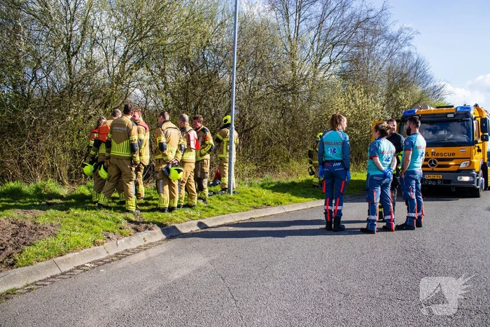 Automobilist spoorloos na te water raken