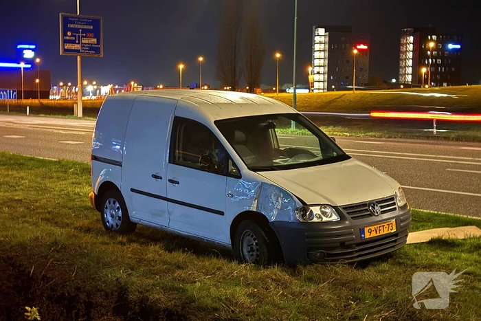 Bestuurder laat voertuig achter na ongeval
