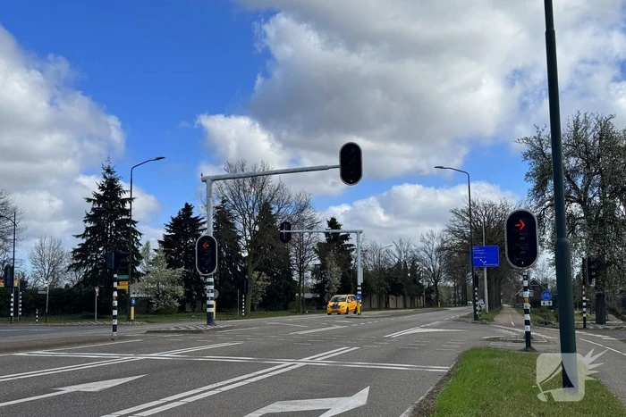 Defect verkeerslicht veroorzaakt kopstaart botsing