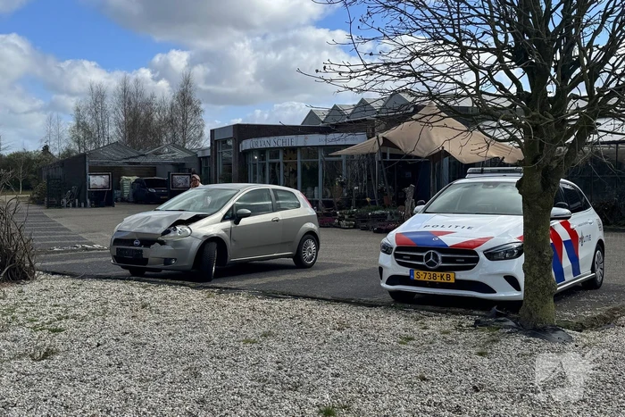 Defect verkeerslicht veroorzaakt kopstaart botsing