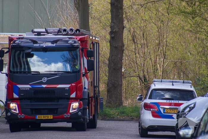 Brand in flatwoning snel onder controle