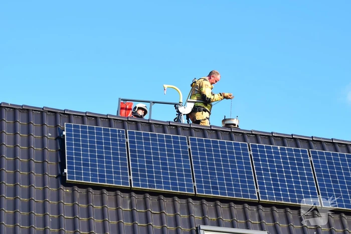 Schoorsteenbrand snel onder controle