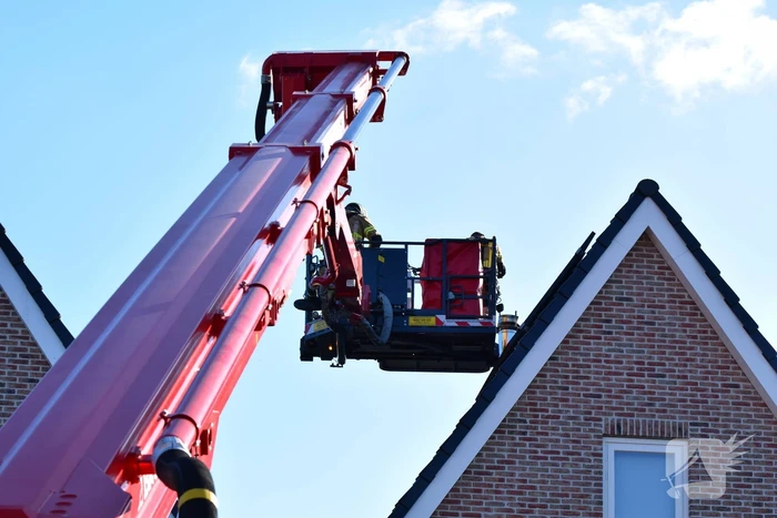 Schoorsteenbrand snel onder controle