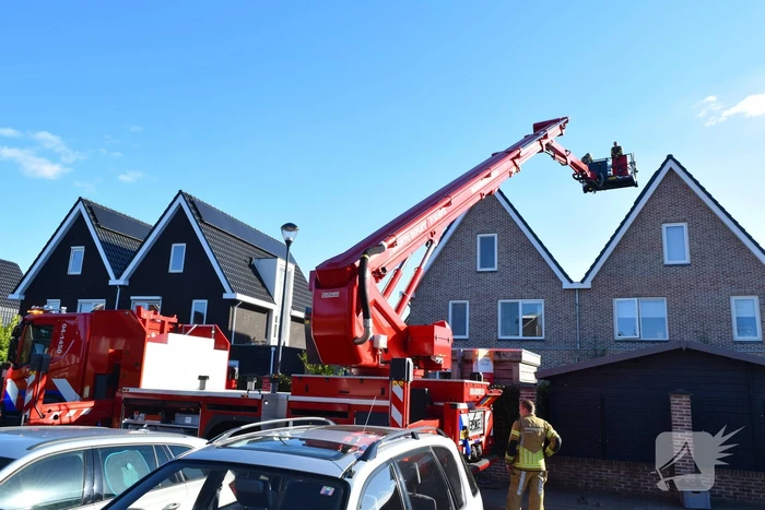 Schoorsteenbrand snel onder controle