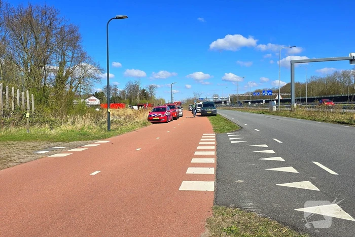 Afgebrokkelde kant van Valkenburgsemeer bedreigt gas en elektra leding