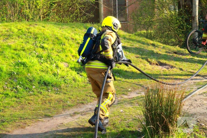 Picknicktafel in brand