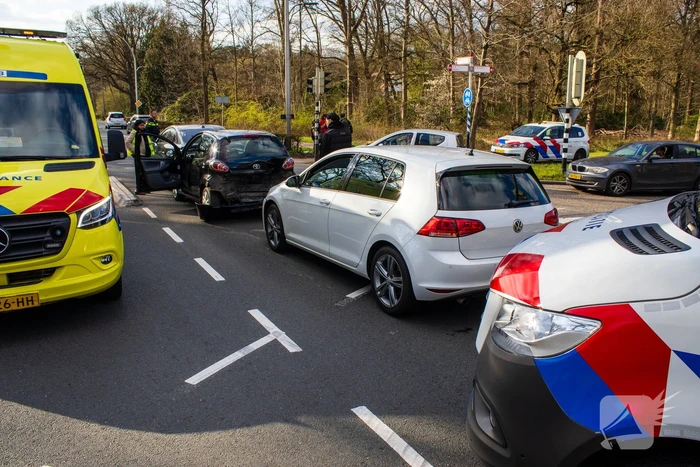 Verkeerschaos na kop-staartaanrijding