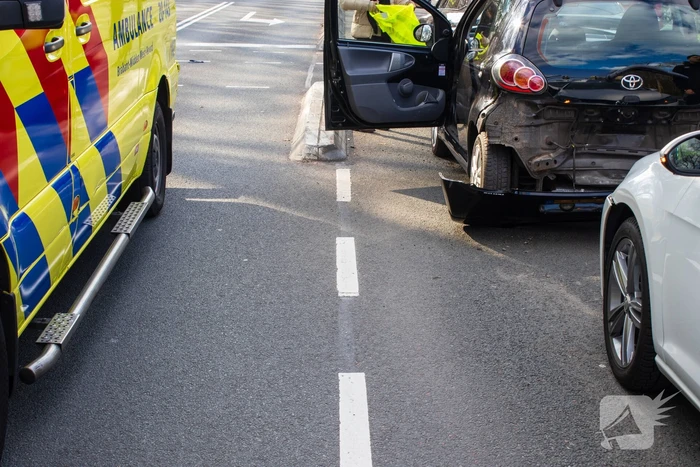 Verkeerschaos na kop-staartaanrijding