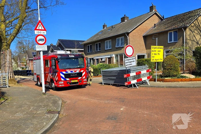 Gas- en waterleiding geraakt bij graafwerkzaamheden