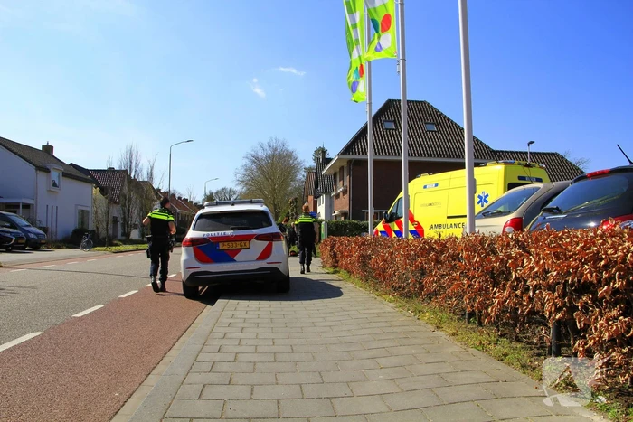 Motorrijder en fietser met elkaar in botsing