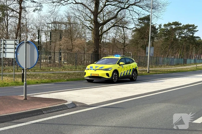 Brandweer groots opgeschaald bij heidebrand op defensie oefenterrein