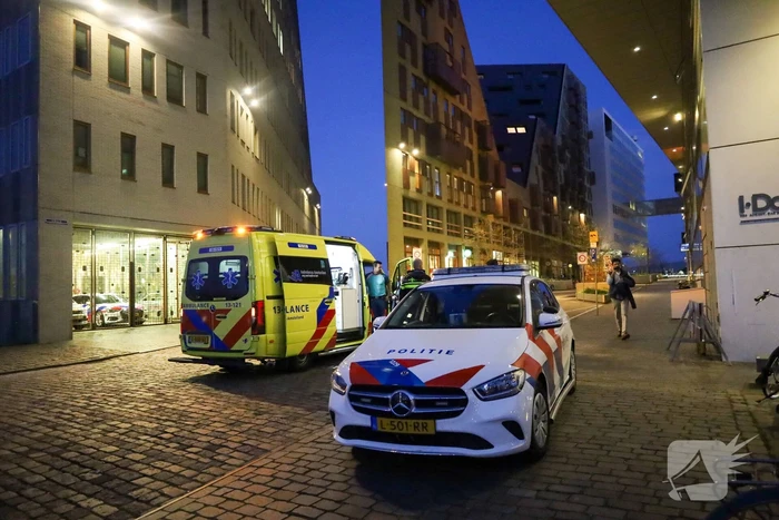Persoon uit water gered door brandweer
