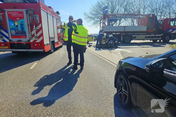 Ongeval tussen auto en motor