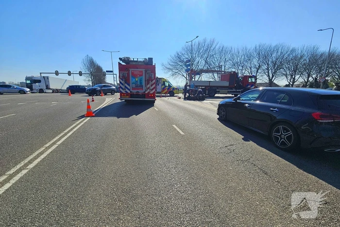 Ongeval tussen auto en motor