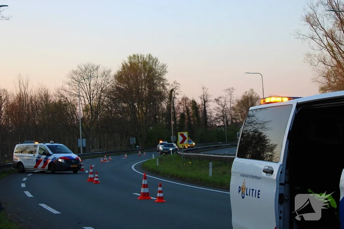 Motorrijder vliegt uit de bocht