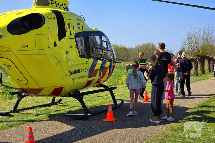 Traumahelikopter trekt bekijks bij medisch incident