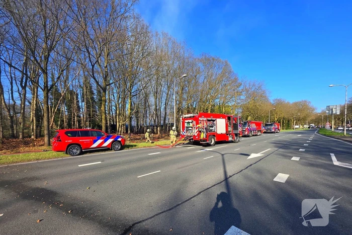 Uitslaande brand in bijgebouw