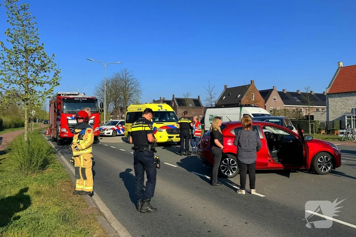 Twee voertuigen door onbekende oorzaak met elkaar in botsing
