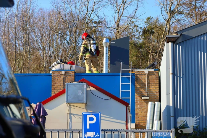 Veiligheid rondom tankstation in gevaar door brand in cateringbedrijf