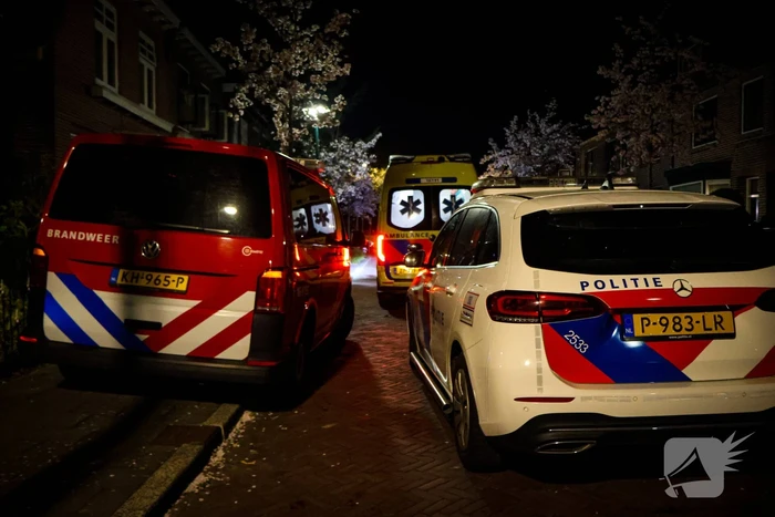 Brand in bed; twee personen naar ziekenhuis