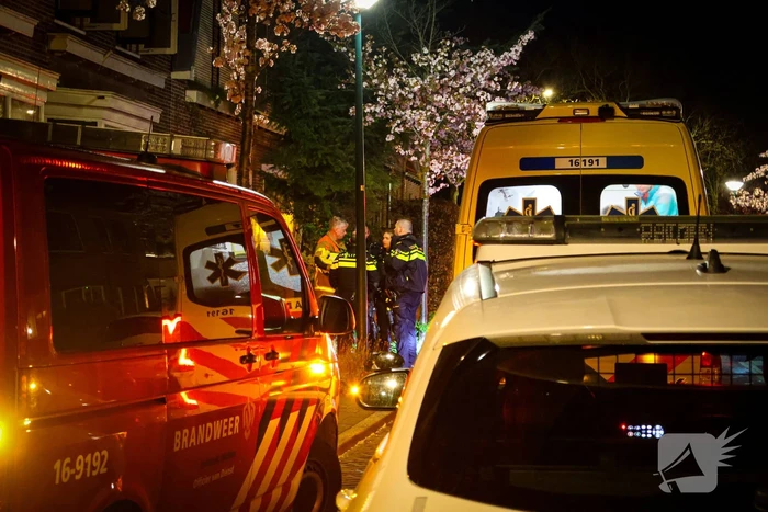 Brand in bed; twee personen naar ziekenhuis