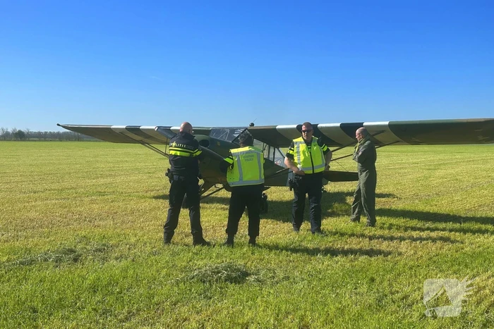 Historisch vliegtuig maakt noodlanding
