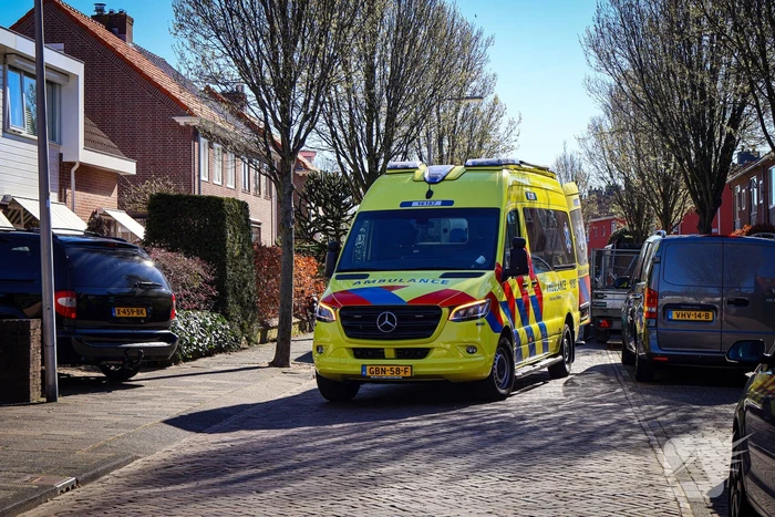 Fietsster aangereden door bestelbus