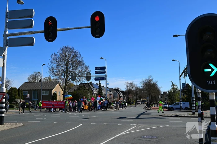 Protestmars voor menselijkheid en tegen militarisme